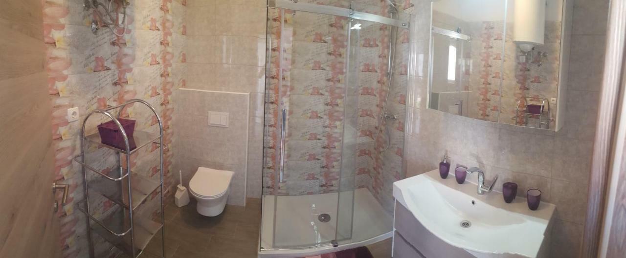Apartmani Slavica 라브 외부 사진