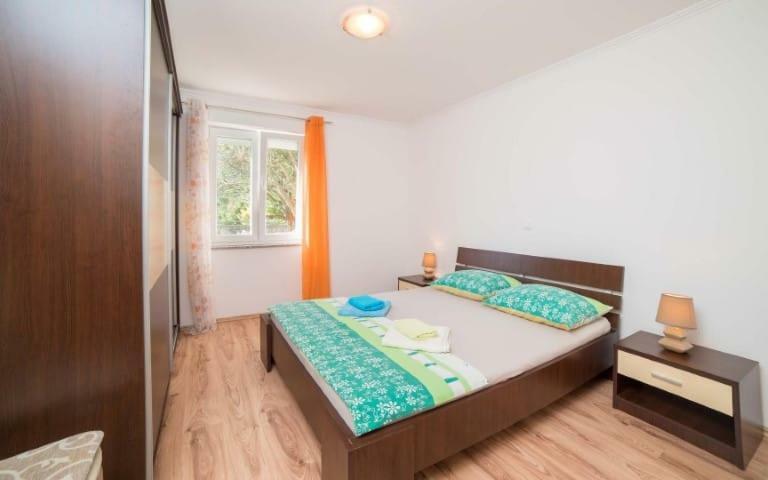 Apartmani Slavica 라브 외부 사진