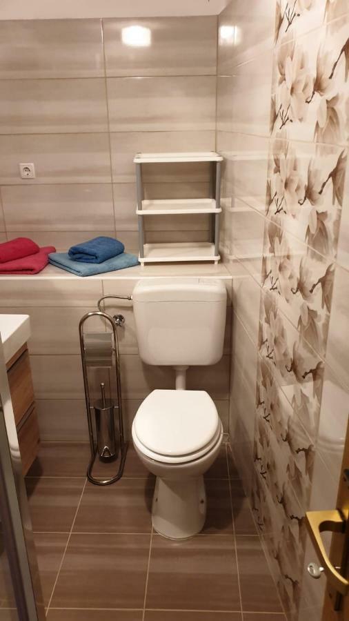 Apartmani Slavica 라브 외부 사진